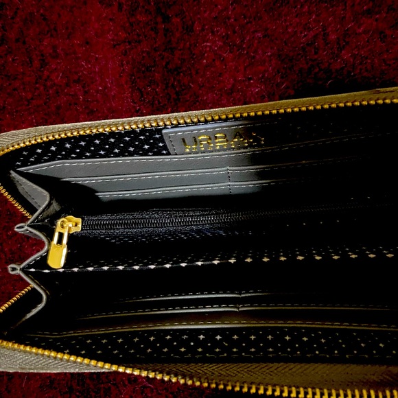 NEW Floral Embroidered Women's Wallet - Picture 3 of 3